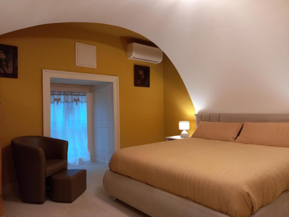 Le Petit Palais - Naples Bed & Breakfast エクステリア 写真