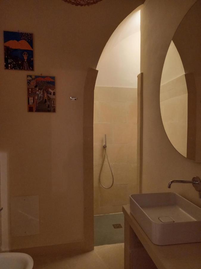 Le Petit Palais - Naples Bed & Breakfast エクステリア 写真