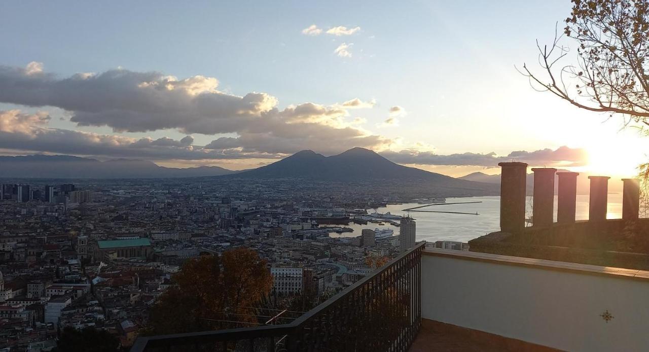 Le Petit Palais - Naples Bed & Breakfast エクステリア 写真